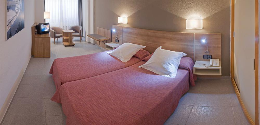 Hotel Port Eugeni Cambrils Zewnętrze zdjęcie