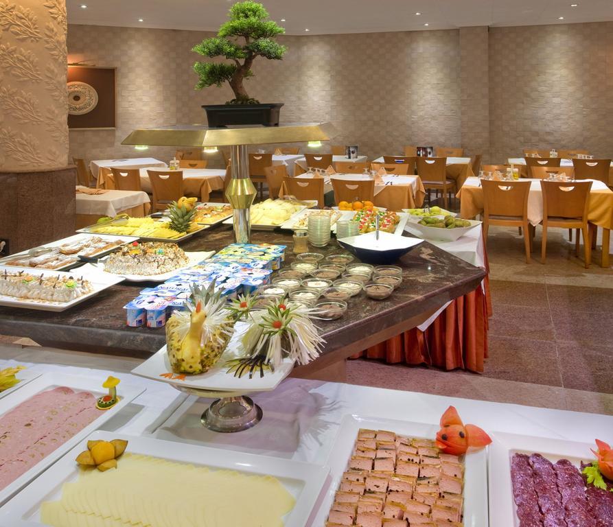 Hotel Port Eugeni Cambrils Zewnętrze zdjęcie
