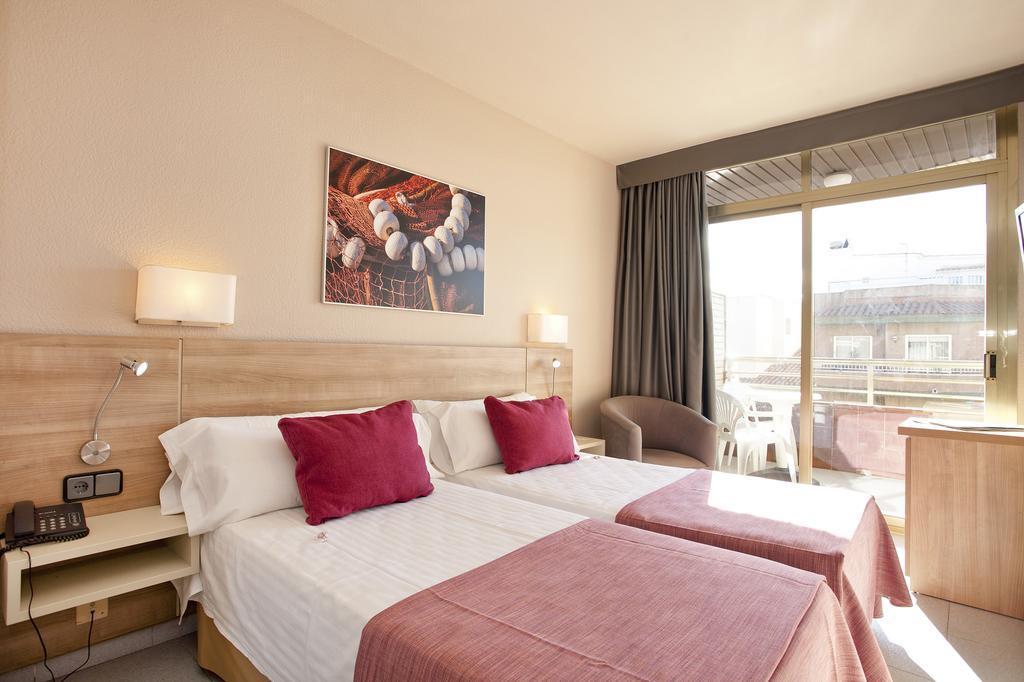 Hotel Port Eugeni Cambrils Zewnętrze zdjęcie